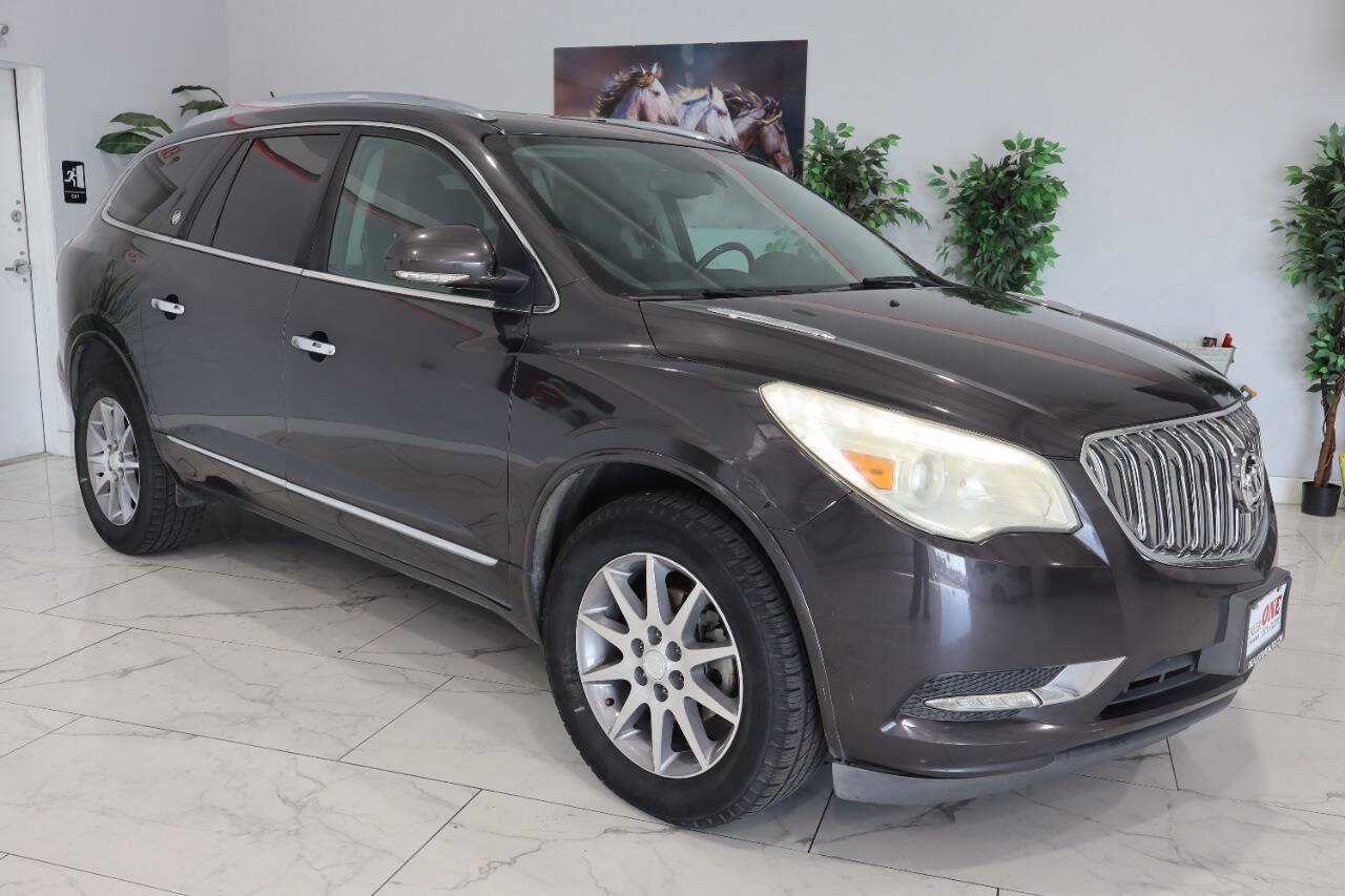 Used 2016 Buick Enclave Leather FWD image 1