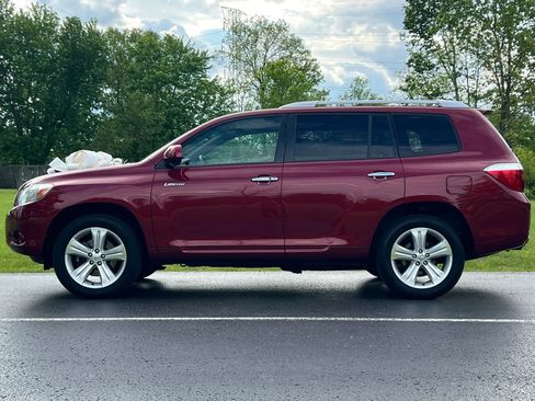 Used 2010 Toyota Highlander Limited AWD/4WD image 8