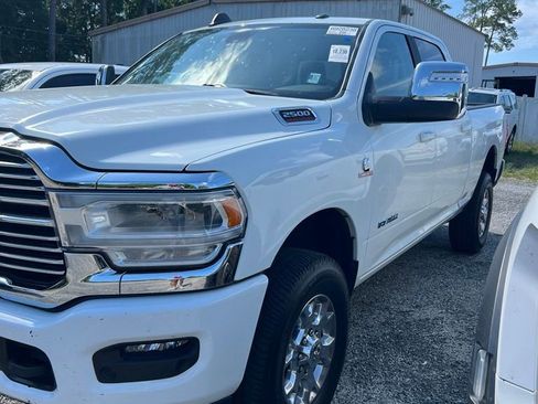 Used 2024 RAM 2500 Laramie AWD/4WD image 1
