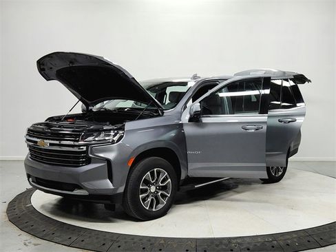 Used 2021 Chevrolet Tahoe LT w/ LT Signature Plus Package image 11