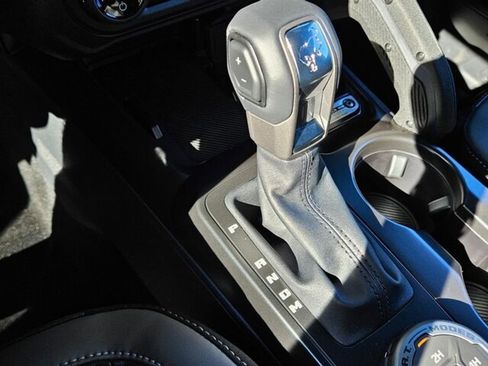 New 2025 Ford Bronco Outer Banks w/ Sasquatch Package AWD/4WD image 25