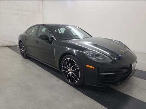 Used 2022 Porsche Panamera Platinum Edition image 1