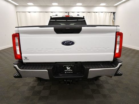 Used 2024 Ford F350 XLT w/ FX4 Off-Road Package AWD/4WD image 6