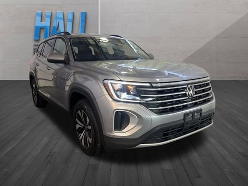Certified 2026 Volkswagen Atlas SE AWD/4WD image 8