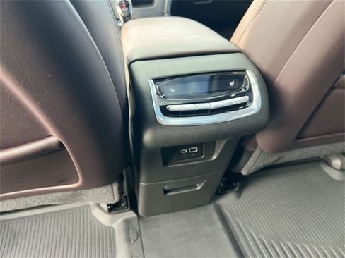 Certified 2024 Cadillac XT6 Premium Luxury w/ LPO, Floor Liner Package image 22