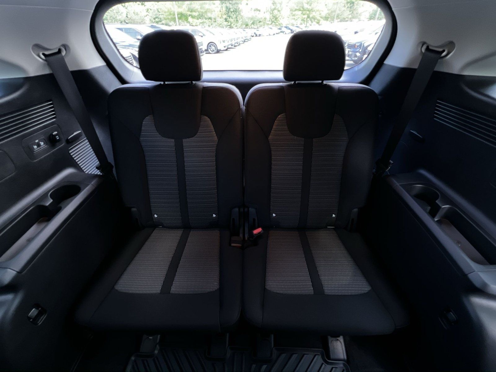 New 2026 Kia Sorento LX FWD image 30