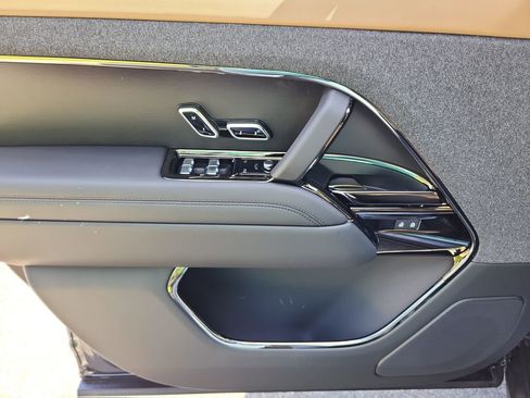 New 2026 Land Rover Range Rover Sport Dynamic SE AWD/4WD image 24