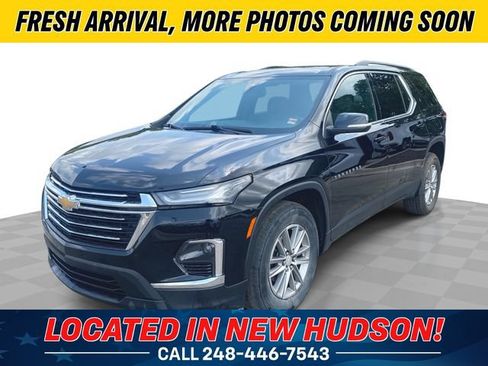 Used 2023 Chevrolet Traverse LT FWD image 1