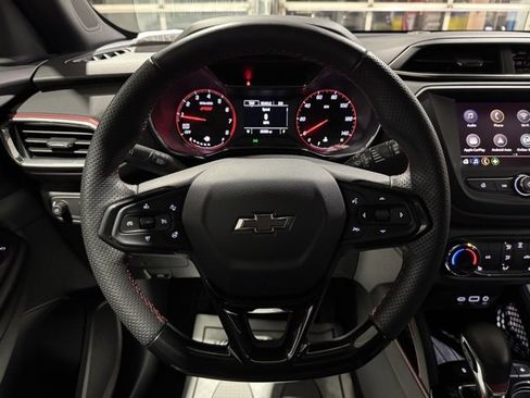 Used 2023 Chevrolet TrailBlazer RS image 17