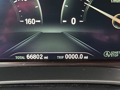 Used 2019 BMW 530i xDrive w/ Convenience Package image 22