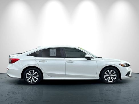 Used 2024 Honda Civic LX image 3