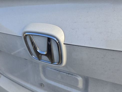 Used 2021 Honda Accord Touring image 9