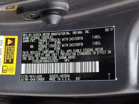 Used 2017 Toyota Highlander Limited Platinum image 29