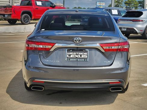 Used 2018 Toyota Avalon XLE Premium FWD image 6