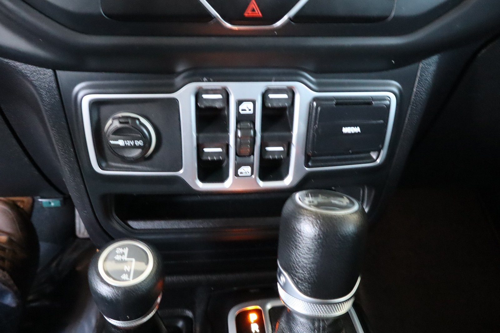 Used 2018 Jeep Wrangler Unlimited Sport S AWD/4WD image 64