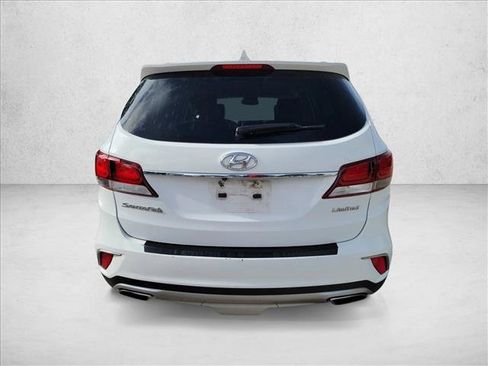Used 2017 Hyundai Santa Fe Limited FWD image 6