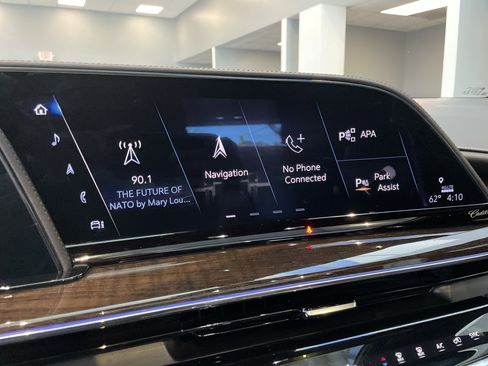 Used 2023 Cadillac Escalade Sport Platinum image 35