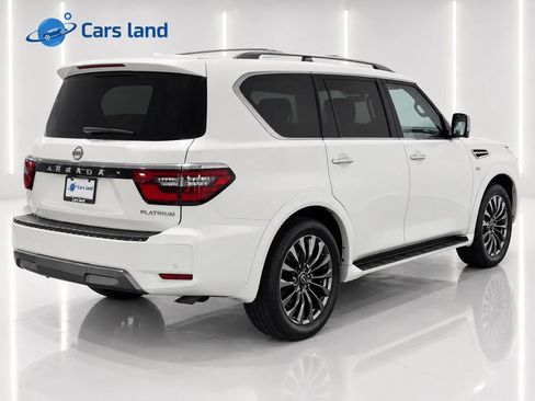 Used 2022 Nissan Armada Platinum w/ Captain's Chairs Package RWD image 3