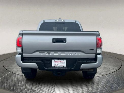 Used 2021 Toyota Tacoma TRD Sport image 7