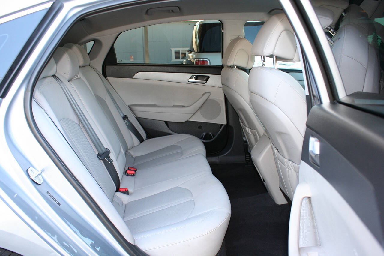 Used 2017 Hyundai Sonata SE FWD image 21