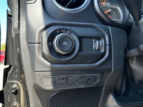 New 2025 Jeep Wrangler Sahara image 31