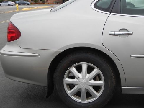 Used 2006 Buick LaCrosse CXL w/ Driver Confidence Package FWD image 22
