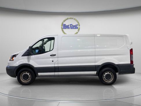 Used 2018 Ford Transit 250 130 Low Roof RWD image 2