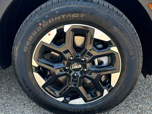 New 2025 Kia Sorento S AWD/4WD image 22
