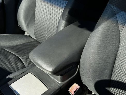 Used 2009 Toyota Camry XLE FWD image 13