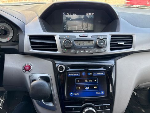 Used 2015 Honda Odyssey EX-L image 22