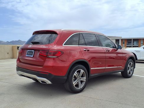 Used 2021 Mercedes-Benz GLC 300 4MATIC image 6
