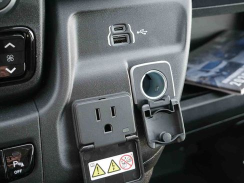 New 2026 RAM ProMaster 1500 w/ Safety Group image 31