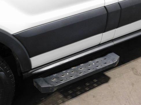 Used 2019 Ford Transit 250 148 Medium Roof image 19