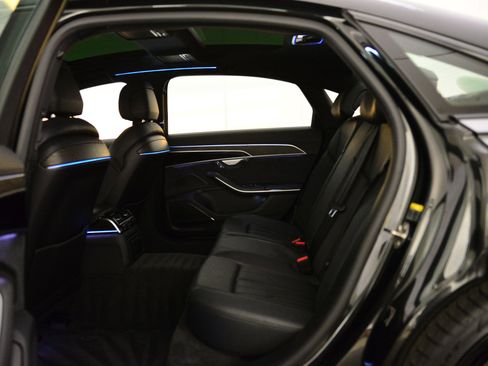 Certified 2022 Audi A8 L 3.0T image 11