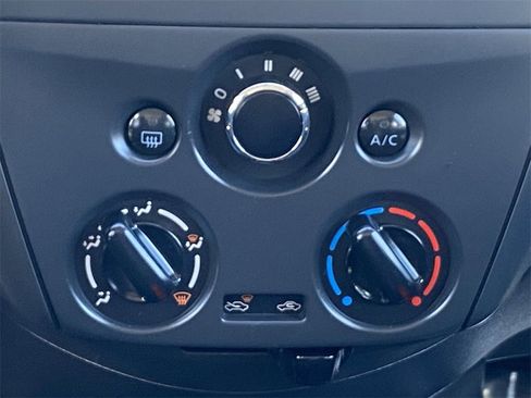 Used 2018 Nissan Versa S Plus image 29