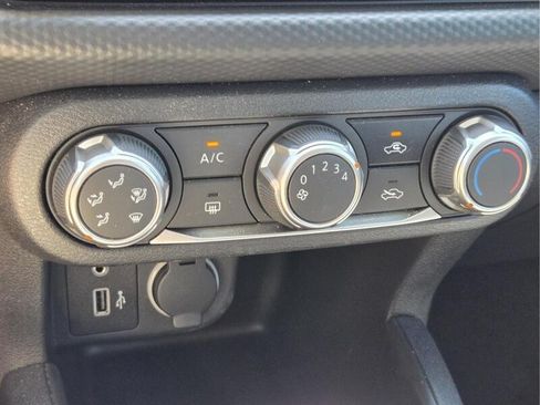 Used 2024 Nissan Kicks S FWD image 26