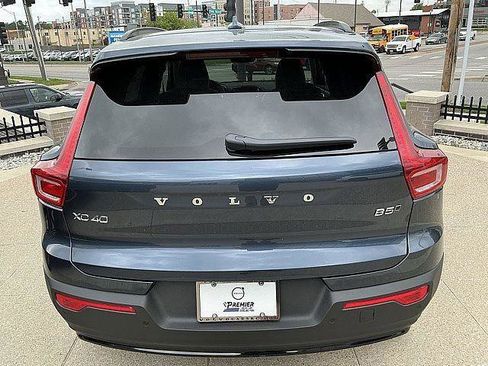 New 2026 Volvo XC40 B5 Ultra w/ Climate Package AWD/4WD image 9