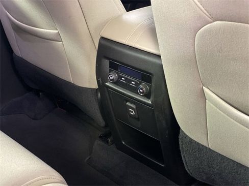 Certified 2023 Chevrolet Traverse LS image 27