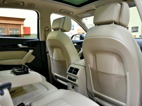 Used 2018 Audi Q5 Prestige w/ Prestige Package image 37