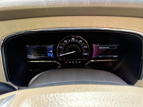 Used 2017 Lincoln Navigator L Select image 25