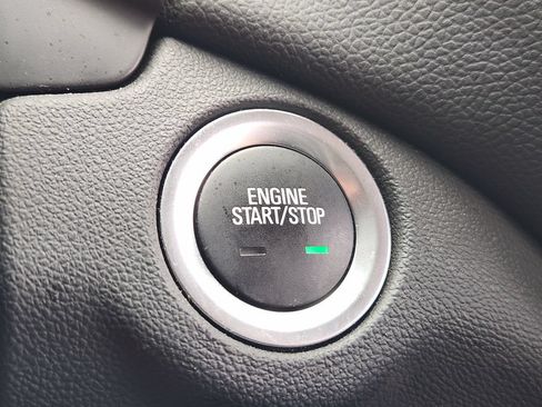 Used 2024 Chevrolet Equinox LT AWD/4WD image 18
