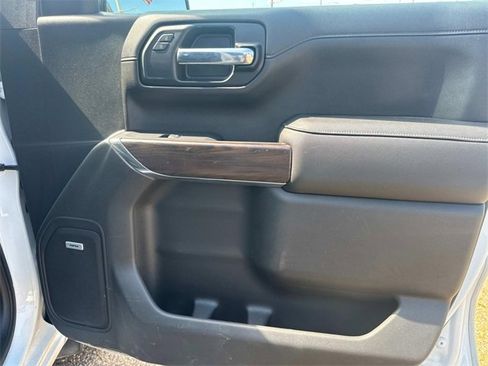 Used 2020 GMC Sierra 1500 SLT image 17