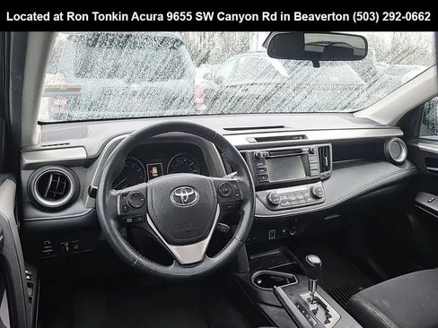 Used 2018 Toyota RAV4 XLE image 6