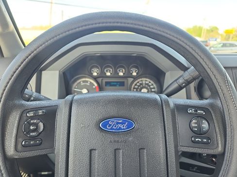 Used 2015 Ford F250 XL w/ Power Equipment Group AWD/4WD image 20