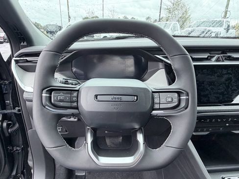 New 2026 Jeep Cherokee Laredo image 12