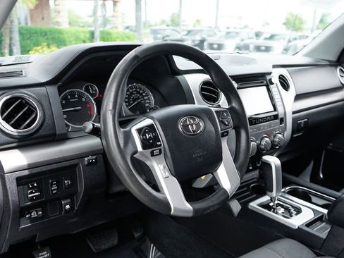 Used 2015 Toyota Tundra SR5 w/ SR5 Upgrade Package image 19