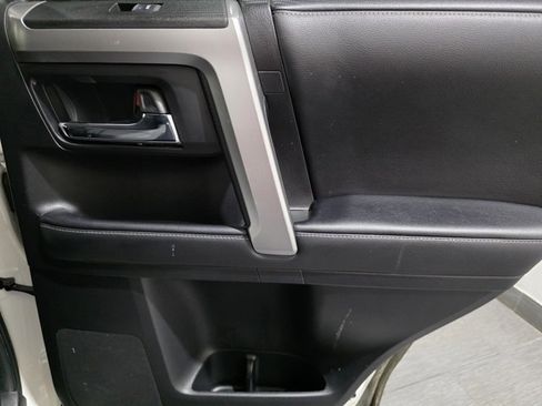 Used 2020 Toyota 4Runner SR5 Premium image 12