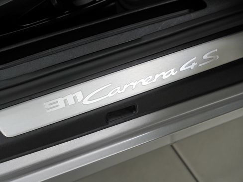 Used 2023 Porsche 911 Carrera 4S AWD/4WD image 33
