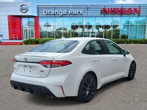 Used 2024 Toyota Corolla SE image 4