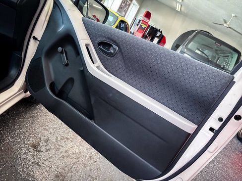 Used 2010 Toyota Yaris 2-Door Hatchback FWD image 20